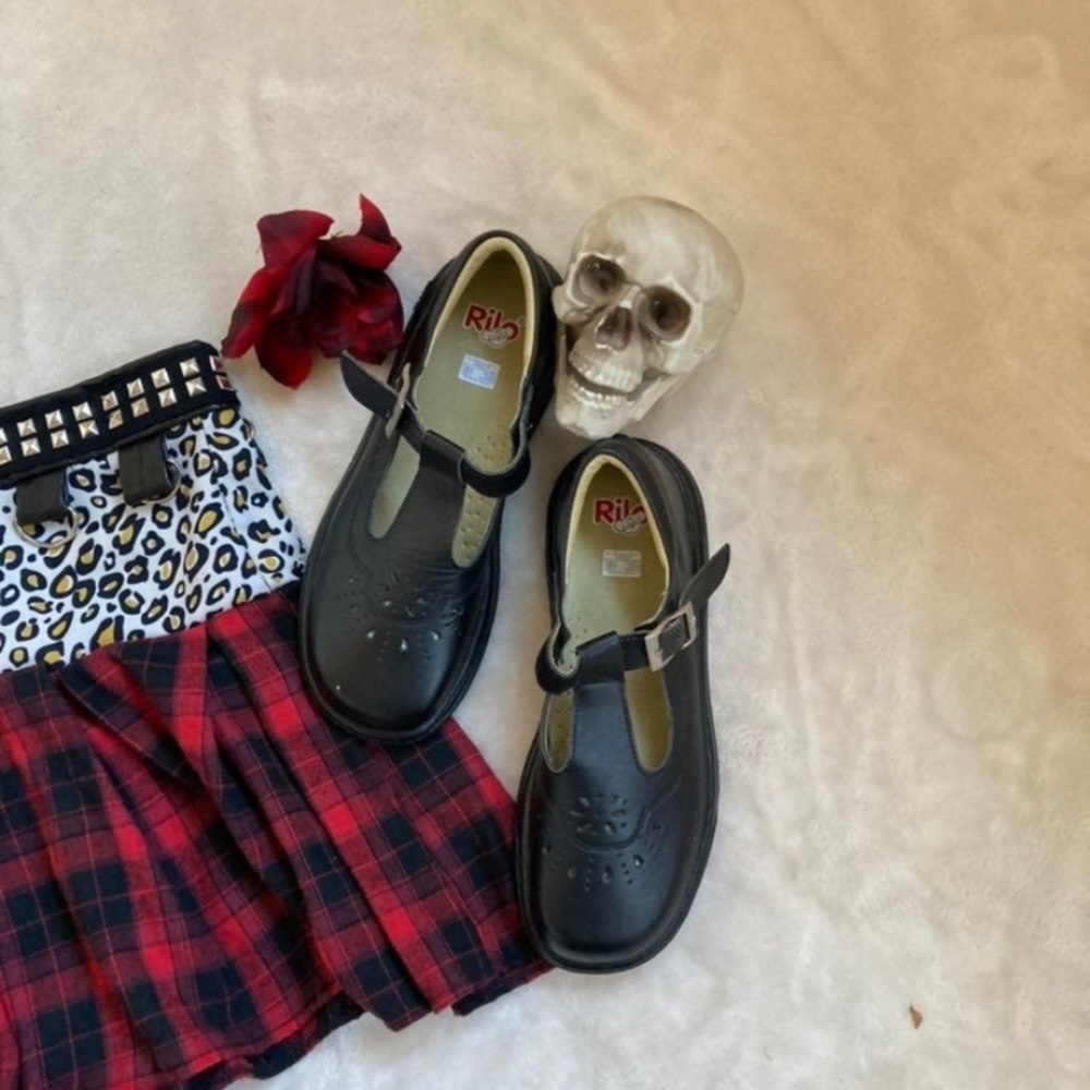 Vintage Black Mary Jane Loafers - Picture 8 of 10